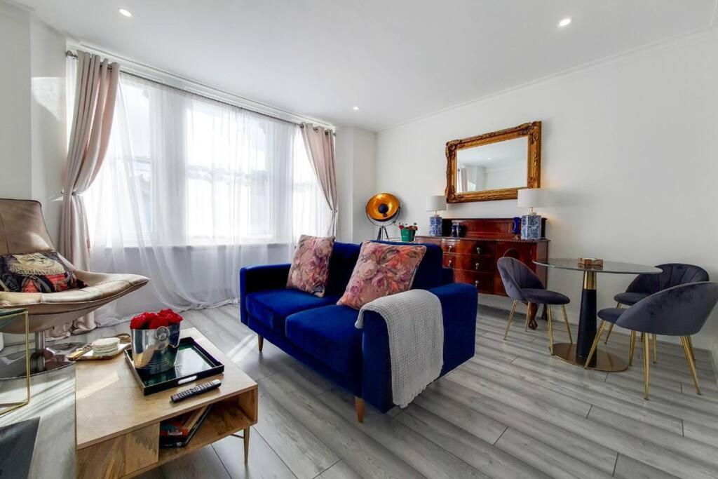 Апартаменти Immaculately Presented 1 Bed Лондон Екстер'єр фото